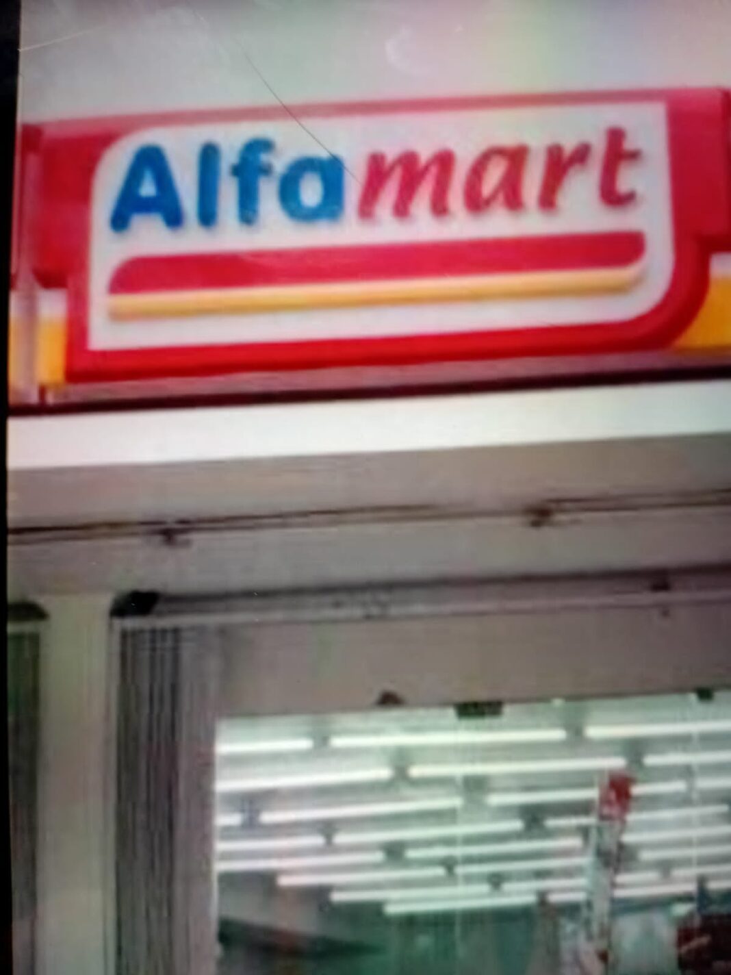 Ini Kata Journalist Kartawijaya, Mengapa Konsumen Pilih Indomaret Atau Alfamart Alfamidi Ini Kata Journalist Kartawijaya, Mengapa Konsumen Pilih Indomaret Atau Alfamart Alfamidi