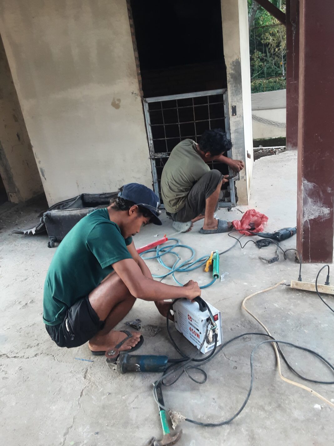 Yuk, Dukung Pelaku Usaha Pangururan, Bengkel Las Sagala Binangaron Layani Beragam Pesanan Besi, Pintu hingga Kandang Yuk, Dukung Pelaku Usaha Pangururan, Bengkel Las Sagala Binangaron Layani Beragam Pesanan Besi, Pintu hingga Kandang
