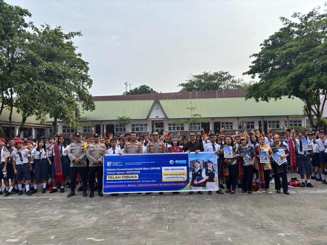 Polres Samosir Kenalkan SMA Kemala Taruna Bhayangkara ke Siswa SMP. Diberikan Beasiswa 100 Persen. Polres Samosir Kenalkan SMA Kemala Taruna Bhayangkara ke Siswa SMP. Diberikan Beasiswa 100 Persen.